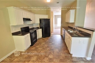 55 Lakebrooke Ln in Marietta, GA - Building Photo - Building Photo