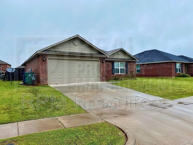 11529 SW 26th St in Yukon, OK - Building Photo - Building Photo