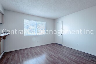 808 Pershing St in Bakersfield, CA - Building Photo - Building Photo