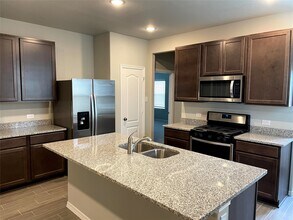 25436 Northpark Lake Dr in Porter, TX - Building Photo - Building Photo