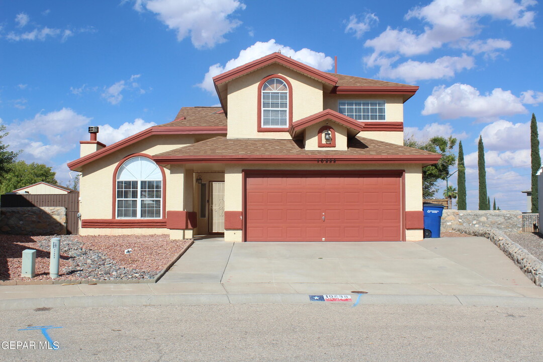 10888 Loma Baja Pl in El Paso, TX - Foto de edificio