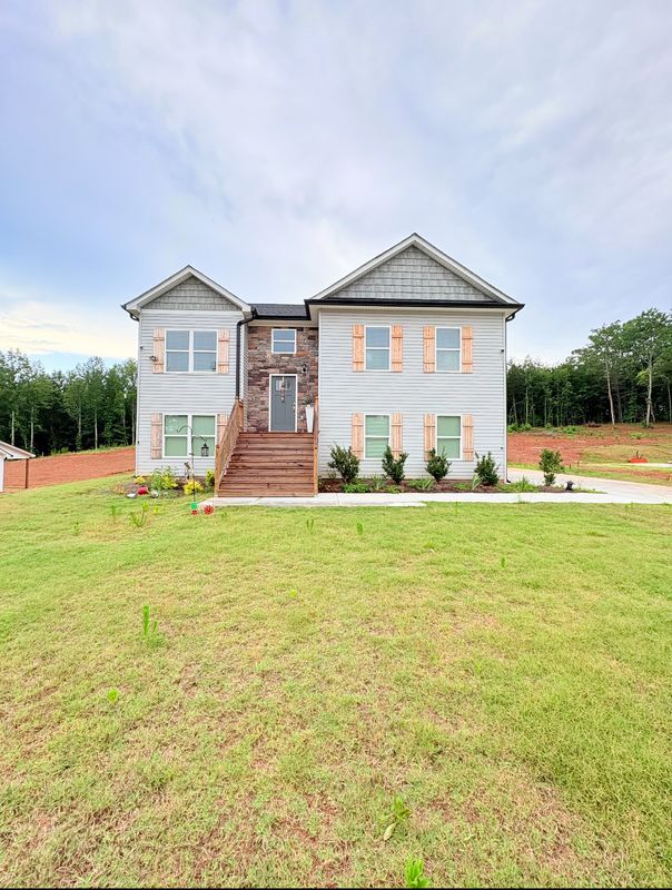 3029 GA-17 in Clarkesville, GA - Building Photo - Building Photo