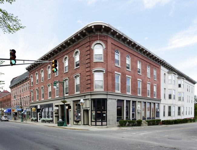 Thorndike Apartments in Rockland, ME - Building Photo - Building Photo