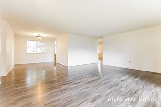 15726 E Flora Pl in Aurora, CO - Building Photo - Building Photo