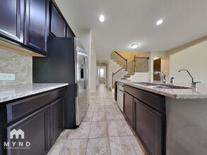 4918 Woodbury Mill Dr in Spring, TX - Foto de edificio - Building Photo