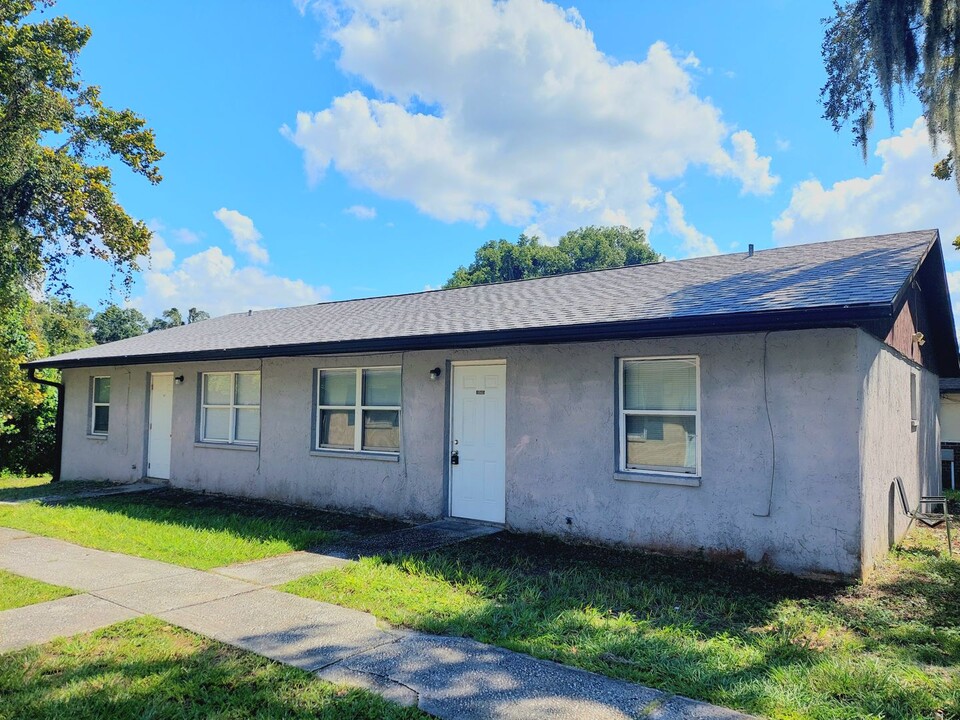 1047 Crestview Ave in Lakeland, FL - Building Photo