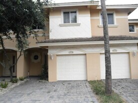4381 Cotswold Hills Dr in Lake Worth Beach, FL - Building Photo