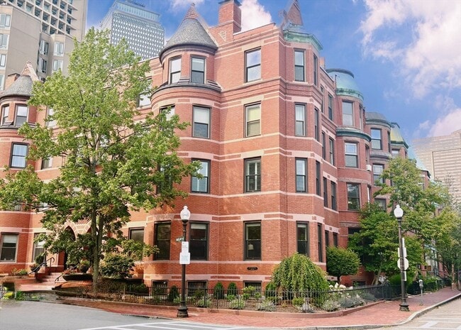 property at 12 Cumberland St