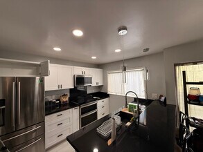 92-1235-1235 Panana St in Kapolei, HI - Building Photo - Building Photo