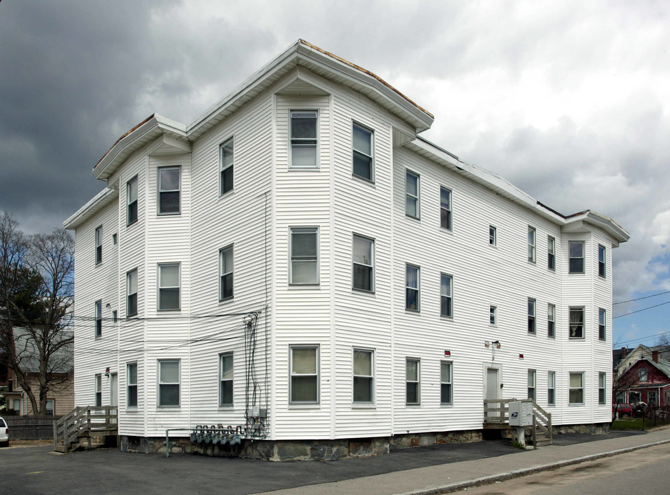 37 Sheppard St in Brockton, MA - Building Photo