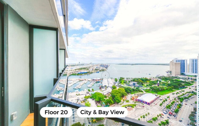 398 NE 5th St in Miami, FL - Building Photo - Building Photo