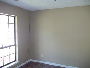 105 Marvin Dr in Spring Lake, NC - Building Photo - Building Photo