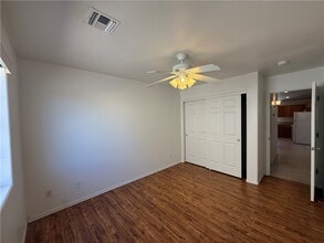 3364 E Ames Ave in Kingman, AZ - Building Photo - Building Photo