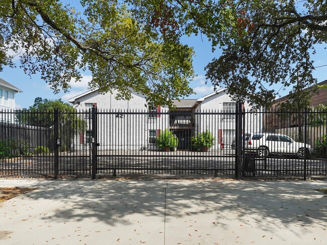 property at 421 Emerson St