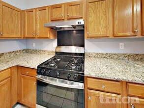 7837 Poppy Seed Pl in Winston, GA - Foto de edificio - Building Photo