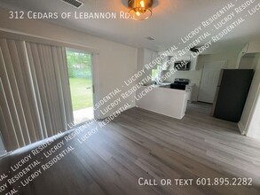 312 Cedars of Lebanon Rd in Jackson, MS - Building Photo - Building Photo