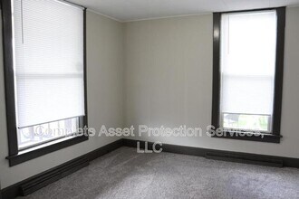 307 1/2 Jefferson Ave in La Porte, IN - Building Photo - Building Photo