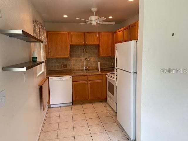 205 Andover Pl N, Unit 104 in Sun City Center, FL - Building Photo - Building Photo