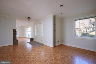 5310 Oakland Rd in Chevy Chase, MD - Building Photo - Building Photo