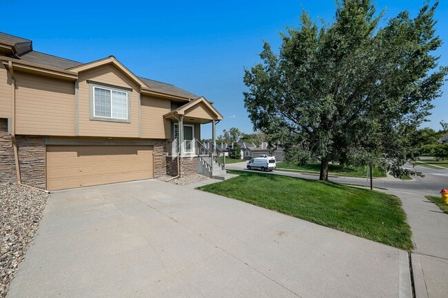 19706 Marinda St in Omaha, NE - Building Photo - Building Photo