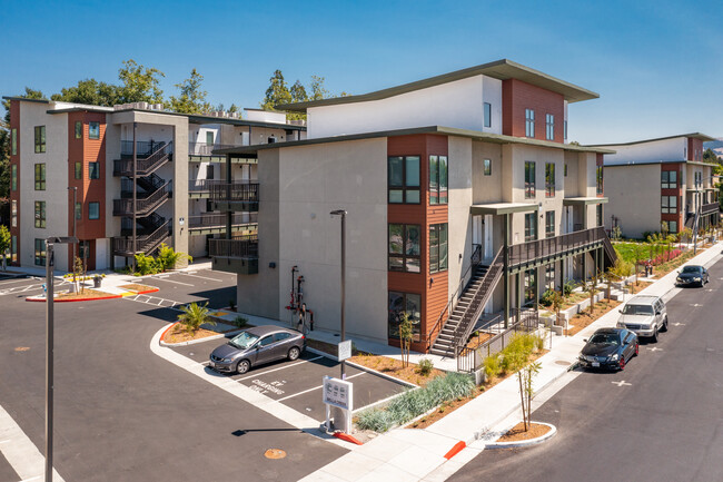 Bella Creek Apartments in Rohnert Park, CA - Building Photo - Building Photo