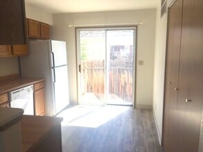 3703 Warren Way in Reno, NV - Building Photo - Building Photo