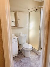 909 Cheyenne St, Unit 909 in Leavenworth, KS - Building Photo - Building Photo