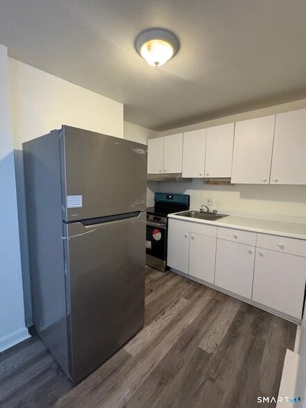 832 Atlantic St, Unit 2A in Bridgeport, CT - Foto de edificio - Building Photo