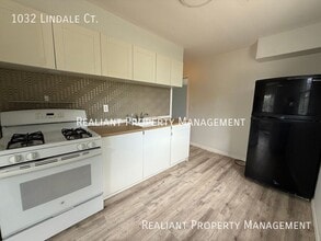 1032 Lindale Ct in Cincinnati, OH - Building Photo - Building Photo