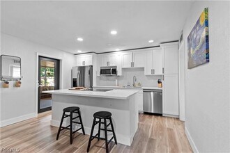 1373 Morningside Dr in Ft. Myers, FL - Building Photo - Building Photo