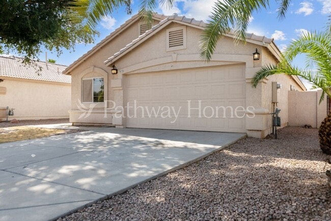 7419 E Nido Ave in Mesa, AZ - Foto de edificio - Building Photo