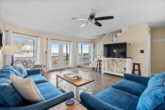 1217 Ocean Blvd S in Surfside Beach, SC - Building Photo - Building Photo