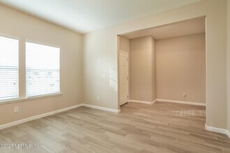 7091 Bowers Creek Dr in Jacksonville, FL - Building Photo - Building Photo