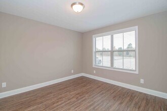 325-D Landrum Pl in Clarksville, TN - Building Photo - Building Photo