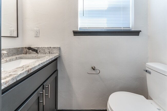 321 NW 84th St in Oklahoma City, OK - Building Photo - Building Photo