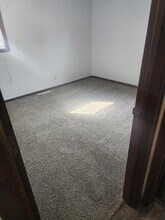 1765 Valley Dr in Davenport, IA - Foto de edificio - Building Photo