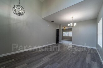 4319 Roxbury Dr in Tracy, CA - Foto de edificio - Building Photo