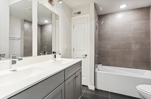 Grove Apartments in Philadelphia, PA - Building Photo - Interior Photo