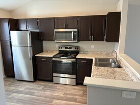 The Arbors of Yankee Vineyards in Dayton, OH - Building Photo