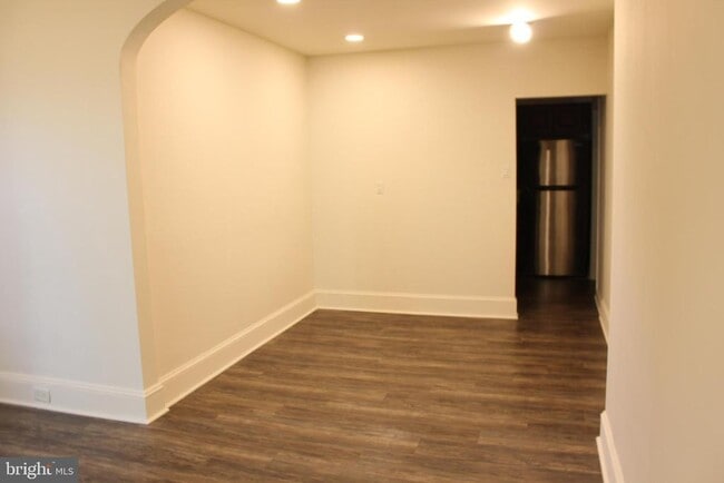 property at 223 W Bridge St