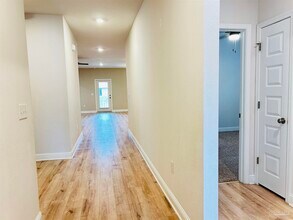 7773 Burnside Lp in Pensacola, FL - Building Photo - Building Photo