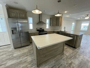 5019 Coopers Hawk Pl in Zephyrhills, FL - Building Photo - Building Photo