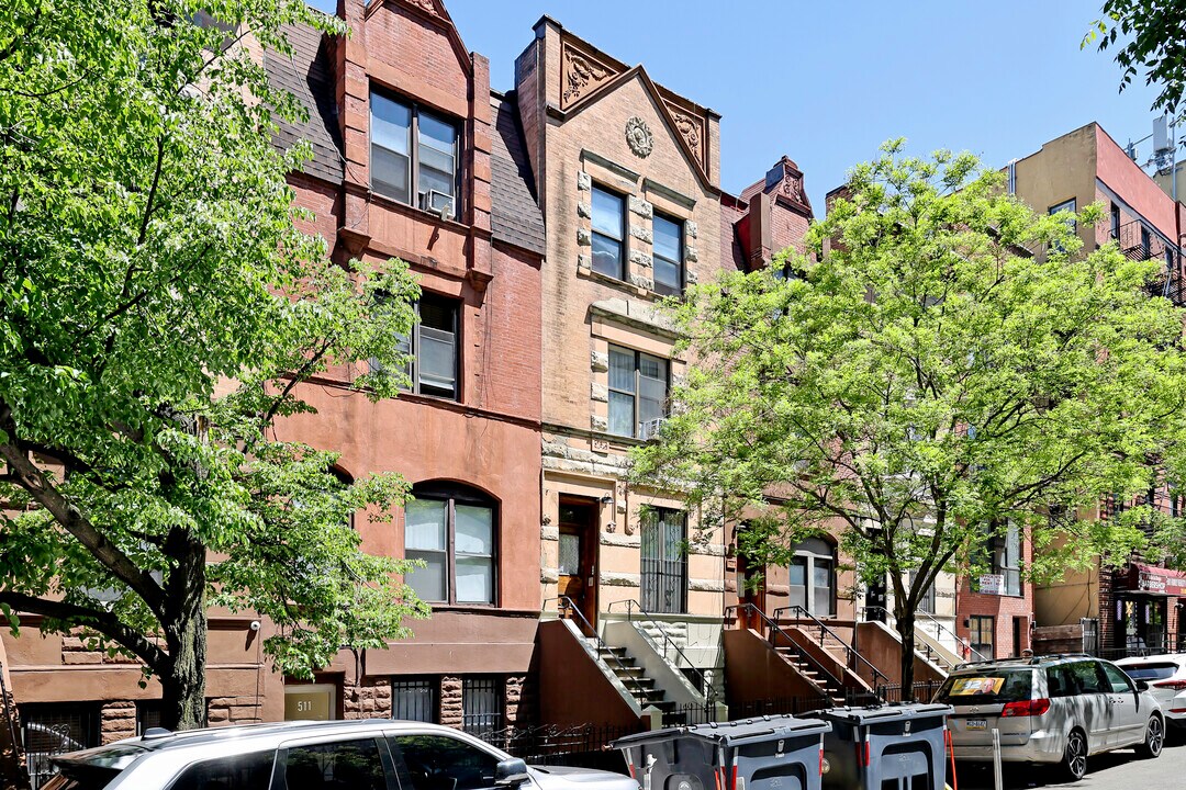 509 W 144th St in New York, NY - Building Photo