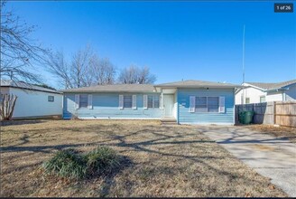 1108 S 2nd St in Yukon, OK - Building Photo - Building Photo