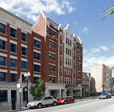 Wilson Windsor Apartments in Chicago, IL - Building Photo - Building Photo