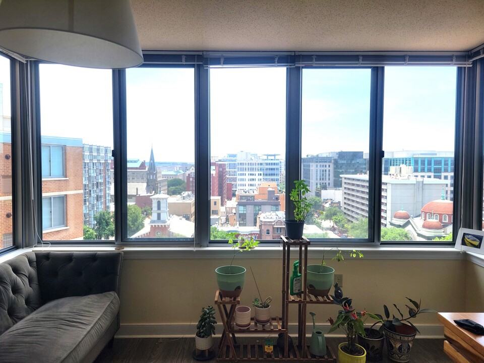 555 Massachusetts Ave NW, Unit 1218 in Washington, DC - Building Photo