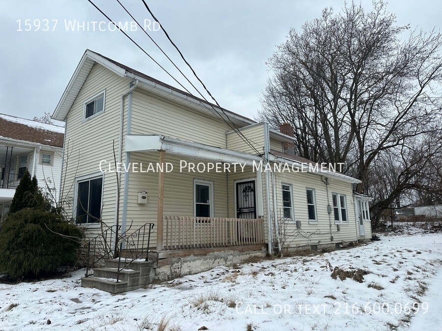 15937 Whitcomb Rd in Cleveland, OH - Building Photo