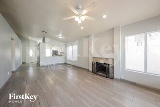 23818 N 38th Ave in Glendale, AZ - Foto de edificio - Building Photo