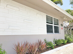 1240 NE 12th Ave in Fort Lauderdale, FL - Building Photo - Building Photo