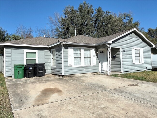 property at 1115 Shawnee St